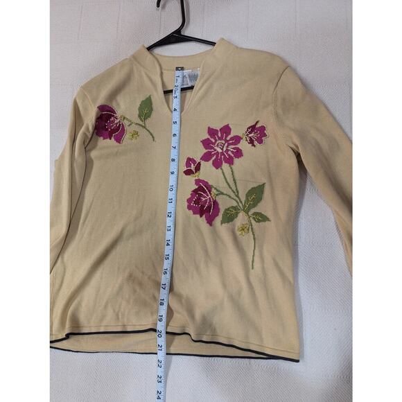 Pretty tan v-neck sweater w/pink floral detailing by Emma James size M - Picture 7 of 8